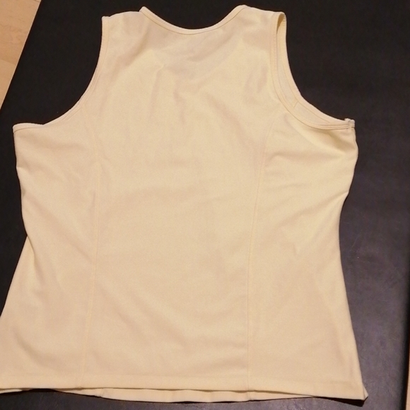 Nike tank tops - Picture 4 of 4